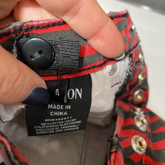 Hudson Red Zebra Girls Jeans - Picture 6 of 7